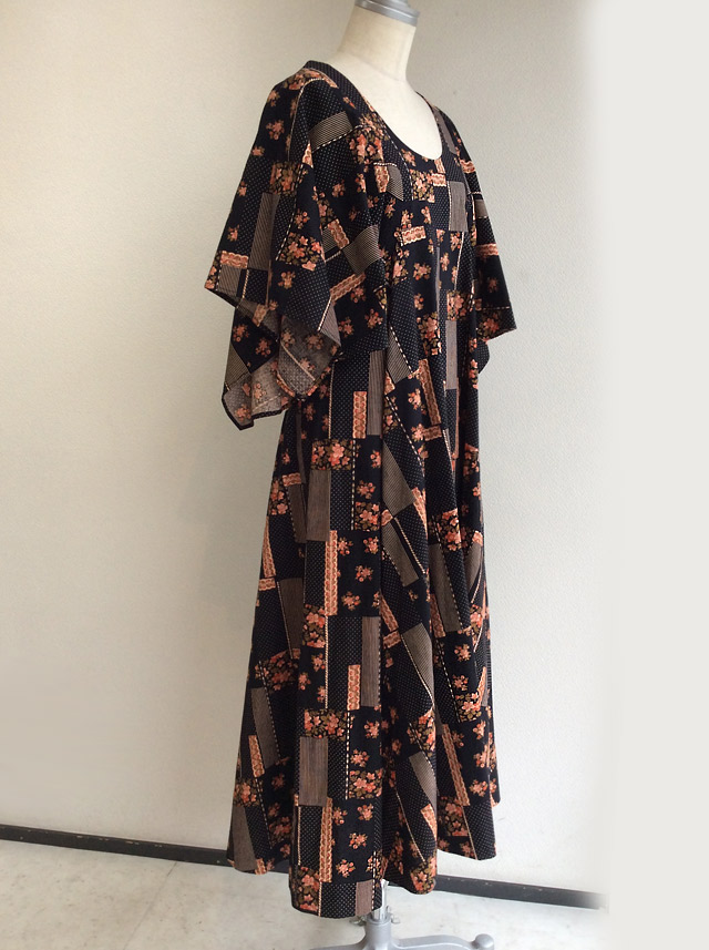 1970's British Flower Print Long Dress Black ×Orange