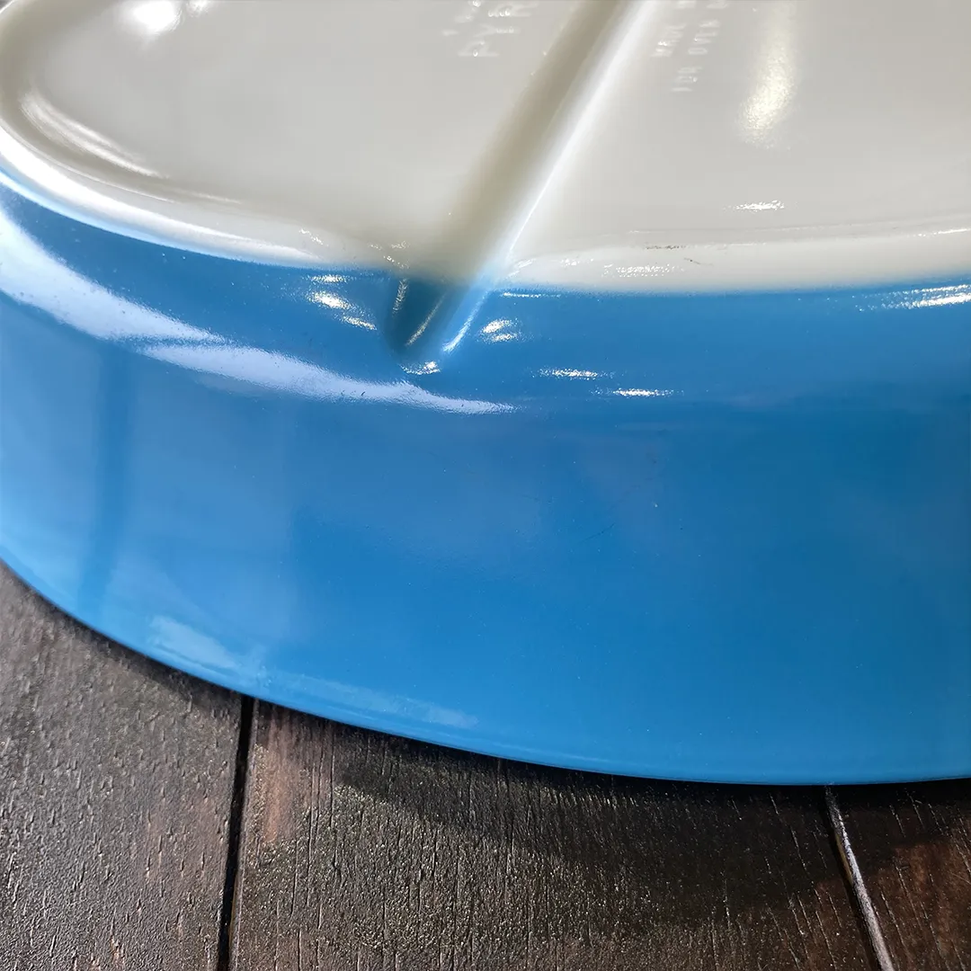 パイレックススノーフレークホワイトキャセロール