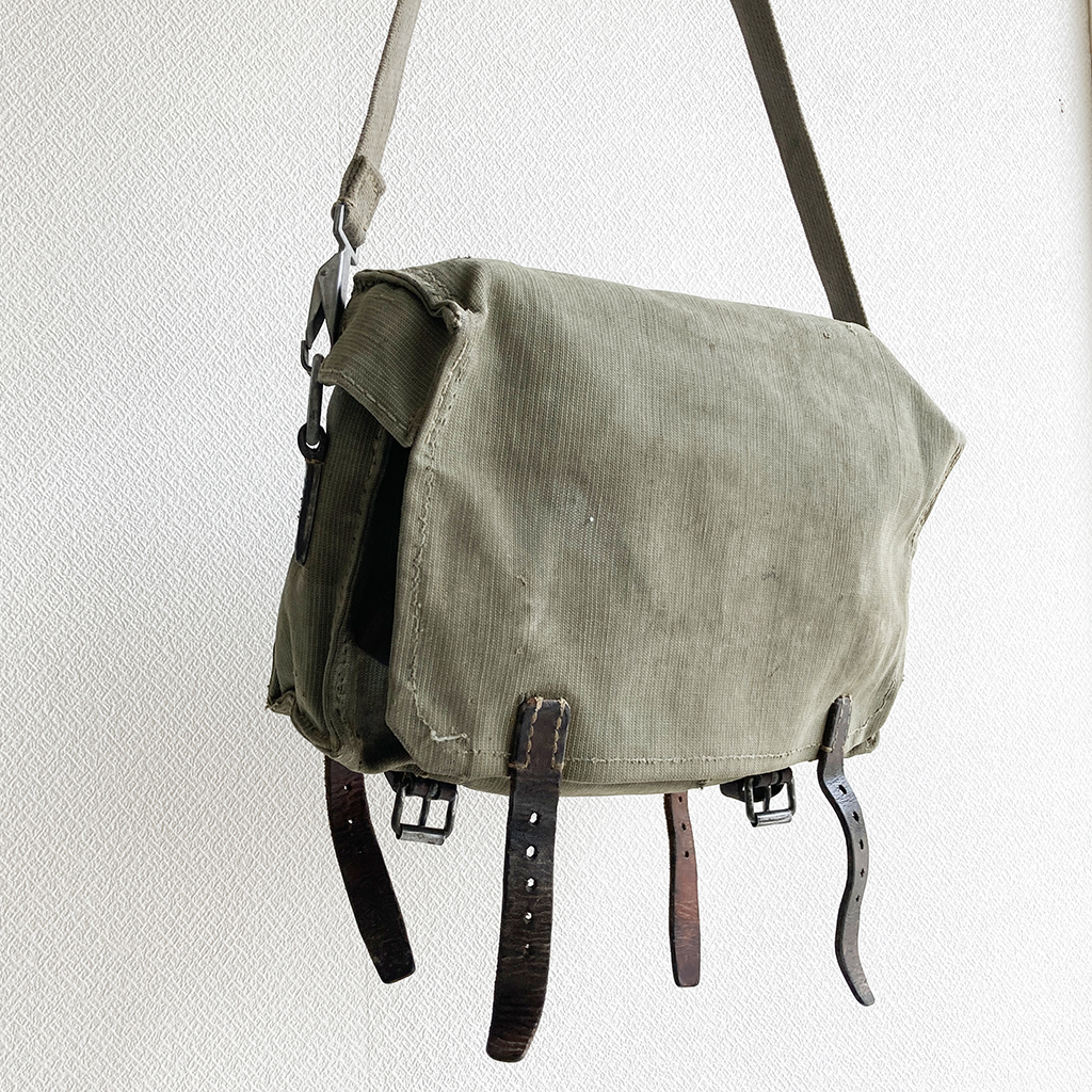 1950's Swiss army tools Shoulder bag Sage green - マメチコ Fashion 