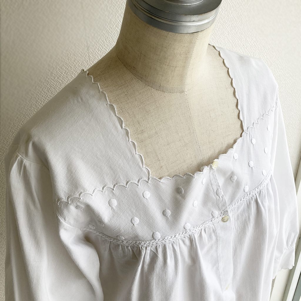 1900-1920年代フランスアンティーク刺しゅうコットンブラウス 1900-1920's Antique French Embroidered  Cotton Blouse White - マメチコ Fashion and Vintage 通販